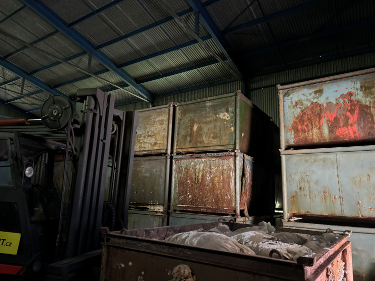 FOTOGALERIE: Nebezpečné kadmiové odpady u Vikantic na Šumpersku