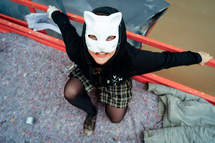 FOTOGALERIE: V Holešovicích vzniká nový mural, připomene Miladu Horákovou