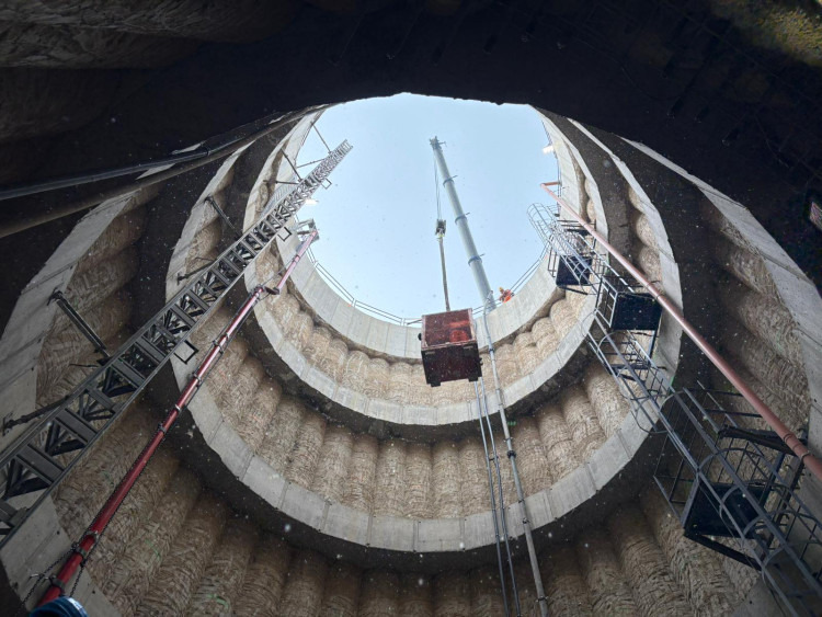 FOTOGALERIE: Budoucí tunel na Vinohradech má patronku. Svatá Barbora ochrání dělníky na stavbě