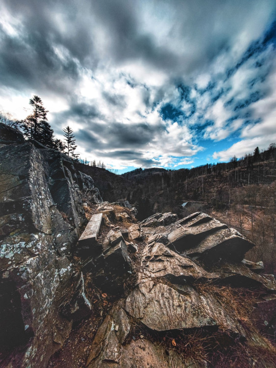 FOTOGALERIE: Nenáročný okruh s vyhlídkou na skalním útvaru Malý Rabštýn