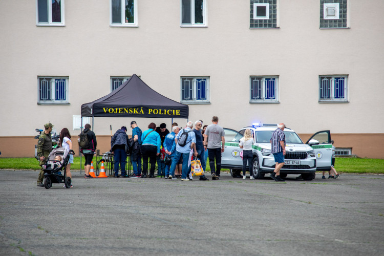 FOTOGALERIE: Den otevřených dveří v armádním areálu v Přáslavicích nabídl akční i statické ukázky