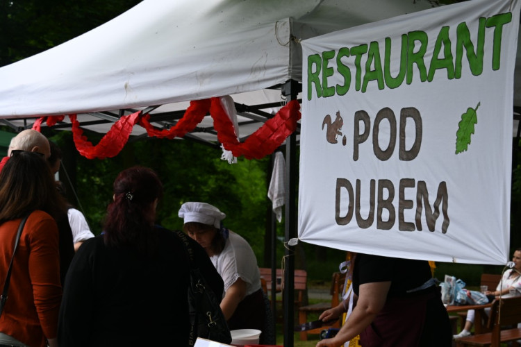 Česká klasika i exotické rytmy, takové byly Zahradní slavnosti ve Čtyřlístku