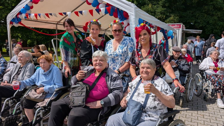 Česká klasika i exotické rytmy, takové byly Zahradní slavnosti ve Čtyřlístku