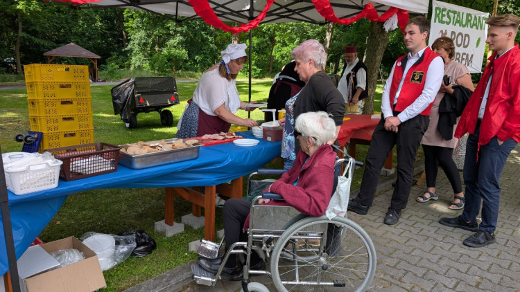 Česká klasika i exotické rytmy, takové byly Zahradní slavnosti ve Čtyřlístku