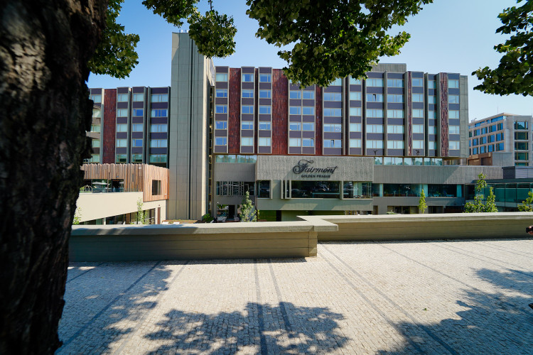 FOTOGALERIE: Bývalý InterContinental znovu otevřeli. Přístupný je i tunelem z náplavky