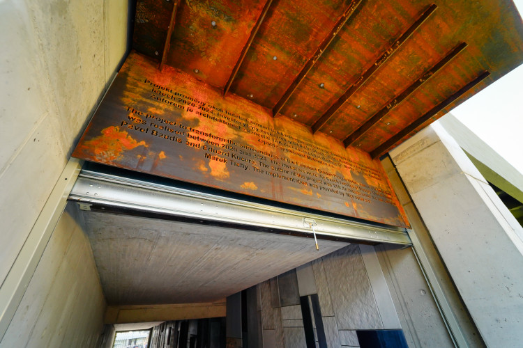 FOTOGALERIE: Bývalý InterContinental znovu otevřeli. Přístupný je i tunelem z náplavky