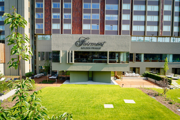 FOTOGALERIE: Bývalý InterContinental znovu otevřeli. Přístupný je i tunelem z náplavky