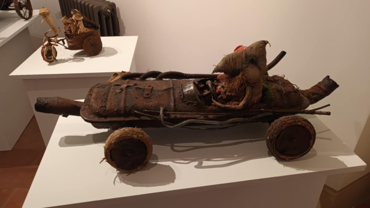 FOTOGALERIE: Zámek v Čechách pod Kosířem otevřel obnovenou expozici Zdeňka a Jana