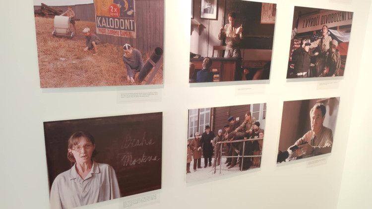 FOTOGALERIE: Zámek v Čechách pod Kosířem otevřel obnovenou expozici Zdeňka a Jana