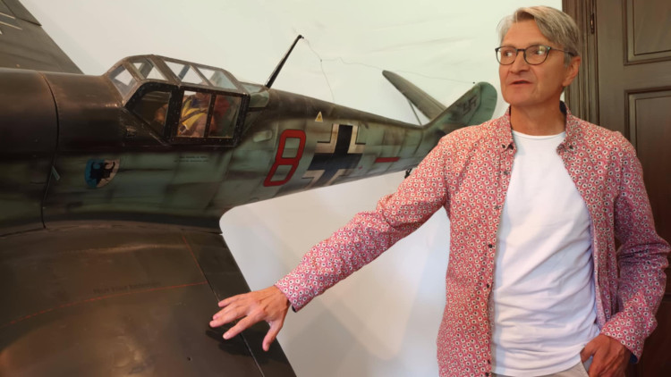 FOTOGALERIE: Zámek v Čechách pod Kosířem otevřel obnovenou expozici Zdeňka a Jana