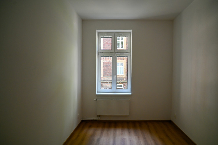 FOTOGALERIE: Vítkovický Lipový dvůr. V areálu z časů Rakousko-Uherska se opět bydlí