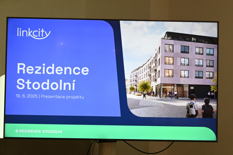 FOTOGALERIE: Proměna ostravské Stodolní je na spadnutí. Začíná demolice a stavba nových bytů