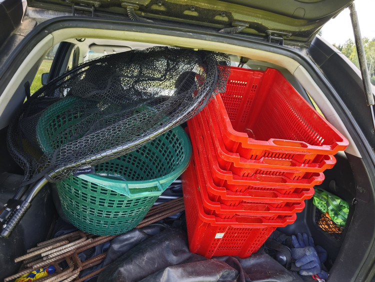 Letos jsme zachránili 111 srnčat před sečí, popisuje myslivec Roman Okrouhlý