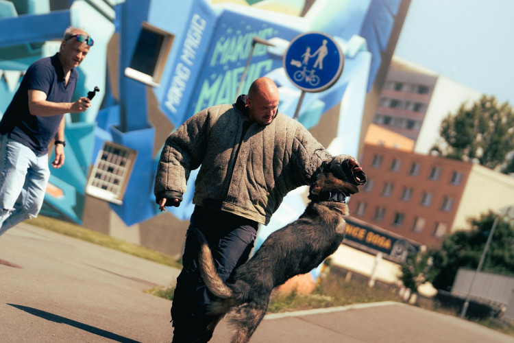 FOTOGALERIE: Úspěšný mladý youtuber Jan Hanko si vyzkoušel policejní fyzické testy