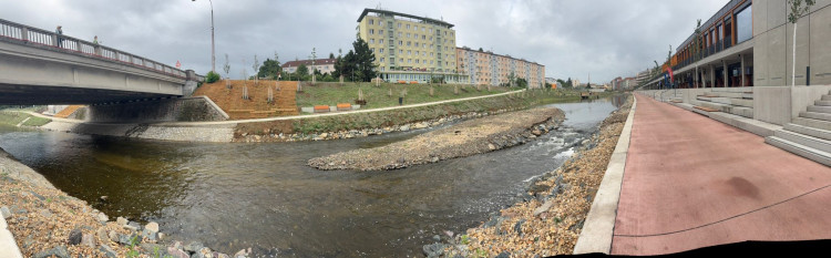 FOTOGALERIE: Stihlo se. Protipovodňová opatření na Poříčí jsou konečně hotová