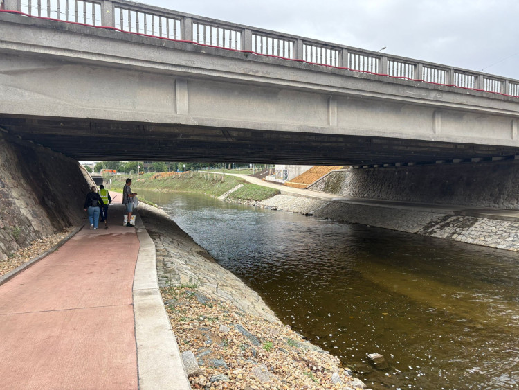 FOTOGALERIE: Stihlo se. Protipovodňová opatření na Poříčí jsou konečně hotová