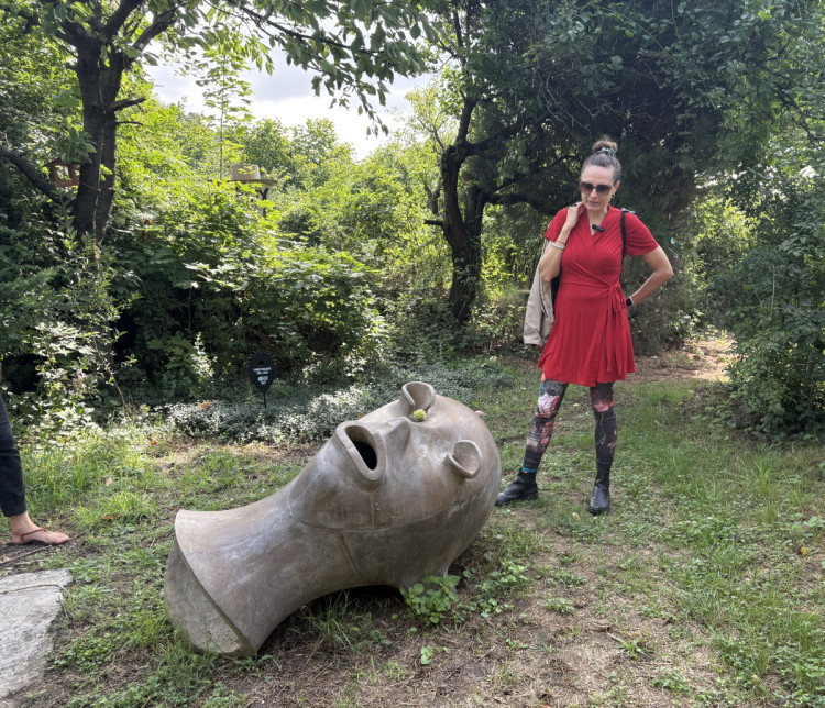 FOTOGALERIE: Sochy v Brně proměnily okolí Žlutého kopce v galerii