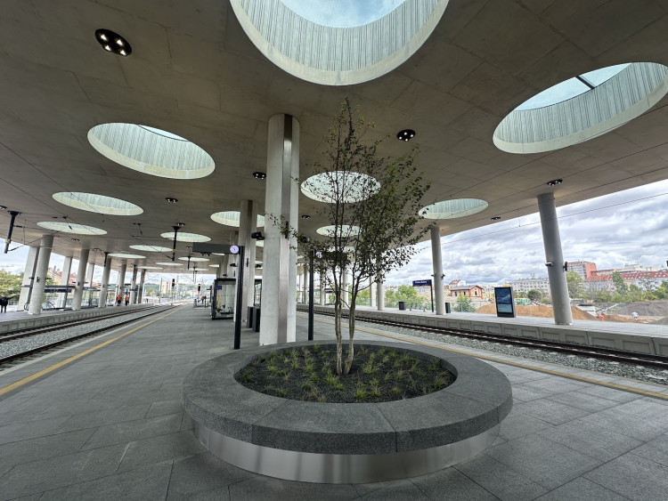 FOTOGALERIE: Praha má po čtyřiceti letech nové nádraží, Bubny jsou nejmodernější v Česku