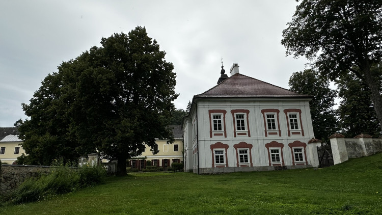 Zámek Mlázovy na Sušicku