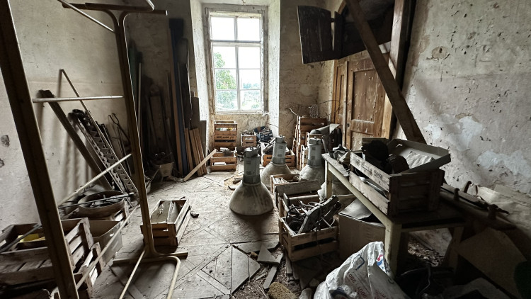 Zatím nerekonstruovaná část