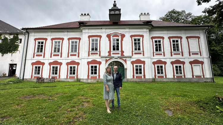 Majitelé zámku, manželé Šperlovi