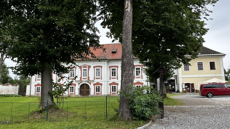 Zámek Mlázovy na Sušicku