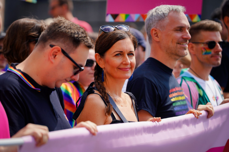 FOTOGALERIE: Prahou prošel průvod Prague Pride. Účastnil se Lipavský, Hřib i velvyslanci