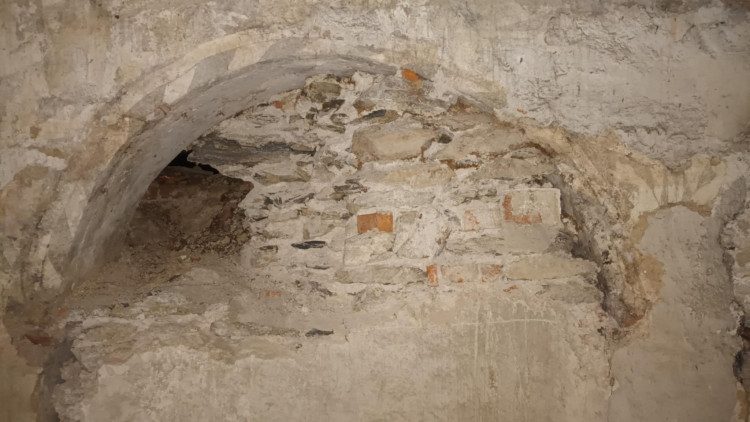 FOTOGALERIE: Ptenský zámek otevřel své komnaty, chodby a sklepy