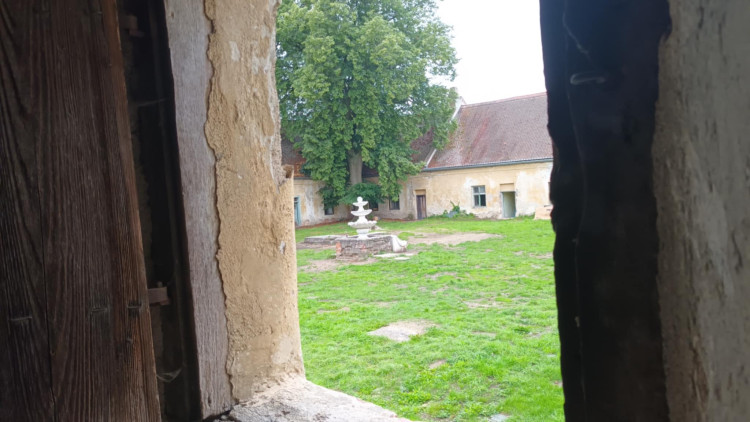 FOTOGALERIE: Ptenský zámek otevřel své komnaty, chodby a sklepy