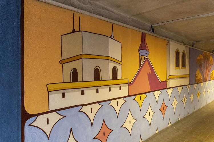 FOTOGALERIE: Streetartová úprava rozzářila pochod u olomoucké fakultní nemocnice