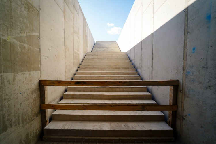 FOTOGALERIE: Lávka s promenádou i nové nástupiště. Smíchovské nádraží získává podobu