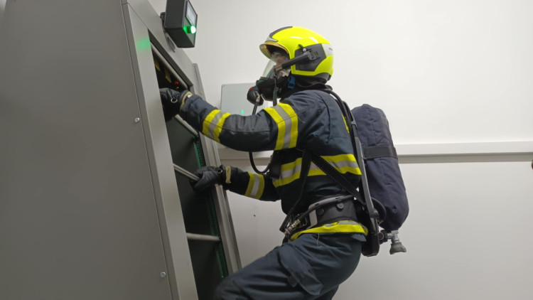 FOTOGALERIE: Trenažér pro výcvik pohyb v zakouřeném prostředí v Hamrech na Prostějovsku