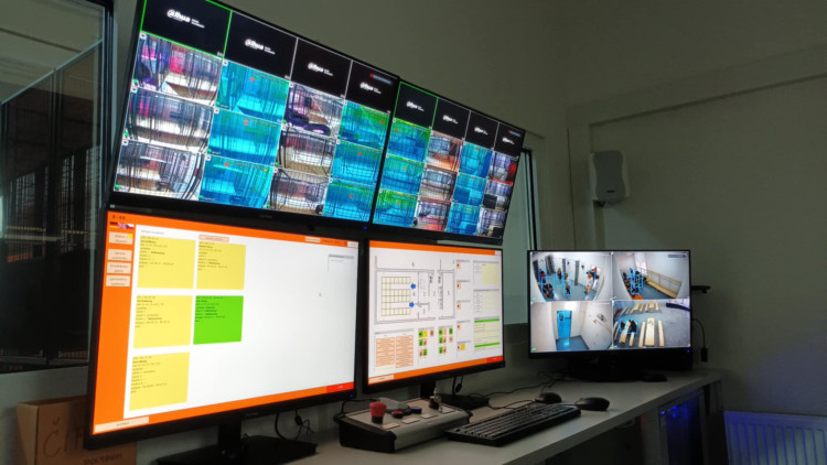 FOTOGALERIE: Trenažér pro výcvik pohyb v zakouřeném prostředí v Hamrech na Prostějovsku