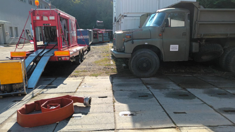 FOTOGALERIE: Trenažér pro výcvik pohyb v zakouřeném prostředí v Hamrech na Prostějovsku