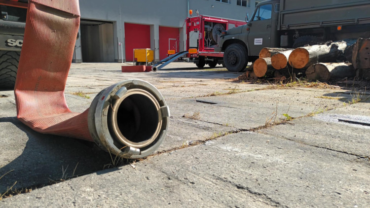 FOTOGALERIE: Trenažér pro výcvik pohyb v zakouřeném prostředí v Hamrech na Prostějovsku