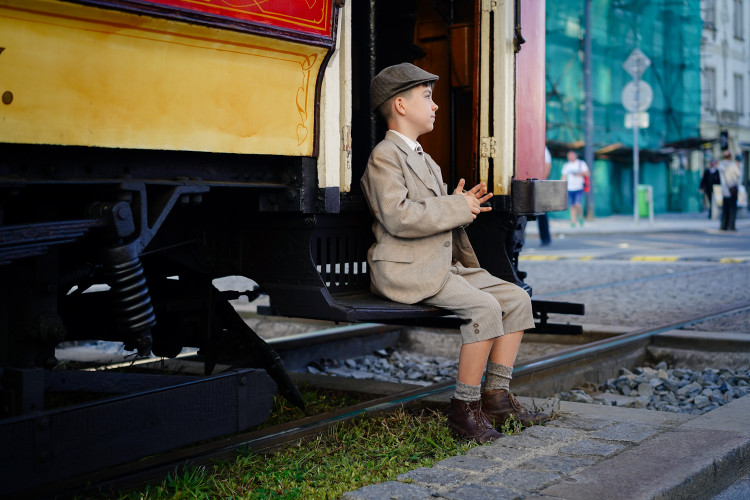 MHD v Praze slaví 150 let. Městem projel průvod tramvají