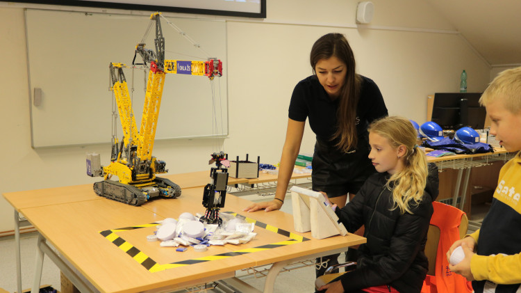 FOTO: Noc vědců v Brně navštívily stovky lidí, nejčastěji rodiny s dětmi