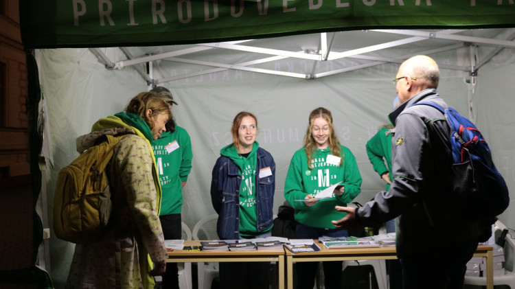 FOTO: Noc vědců v Brně navštívily stovky lidí, nejčastěji rodiny s dětmi