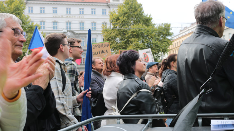 FOTO: Petr Fiala přijel tři dny před volbami do Brna na největší happening koalice