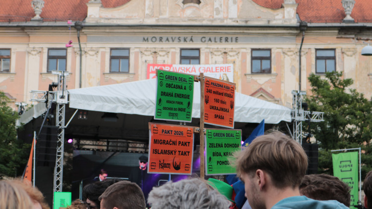 FOTO: Petr Fiala přijel tři dny před volbami do Brna na největší happening koalice