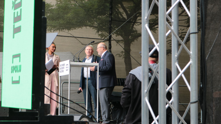 FOTO: Petr Fiala přijel tři dny před volbami do Brna na největší happening koalice