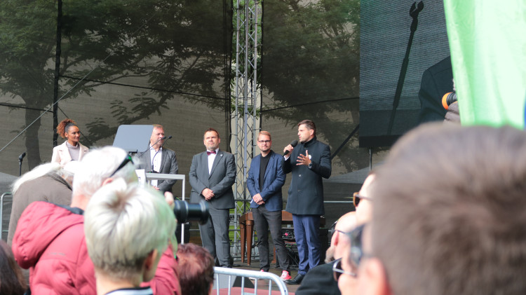 FOTO: Petr Fiala přijel tři dny před volbami do Brna na největší happening koalice