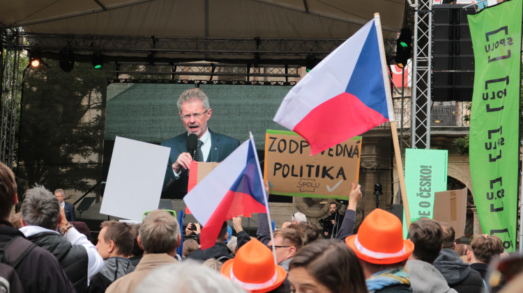 FOTO: Petr Fiala přijel tři dny před volbami do Brna na největší happening koalice