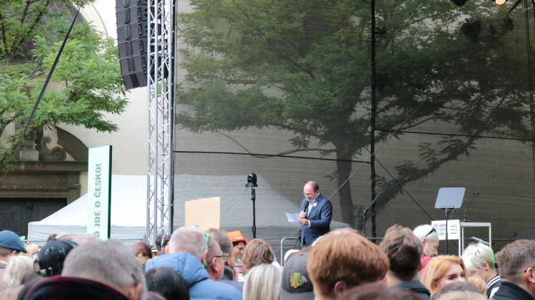 FOTO: Petr Fiala přijel tři dny před volbami do Brna na největší happening koalice