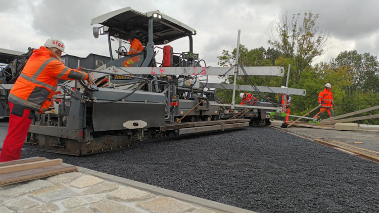 FOTOGALERIE: D1 okolo Přerova roste jako z vody