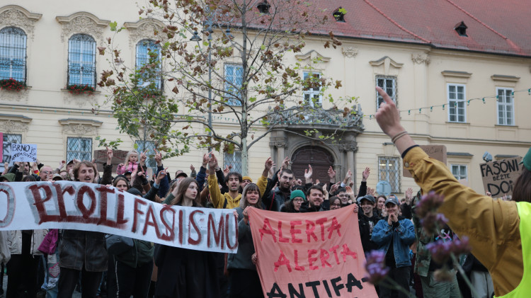 FOTOGALERIE: „Brno proti fašismu!“ skandovaly stovky demonstrantů