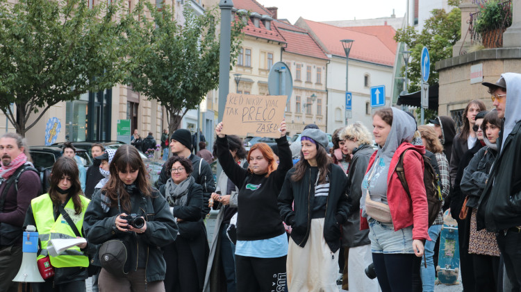 FOTOGALERIE: „Brno proti fašismu!“ skandovaly stovky demonstrantů