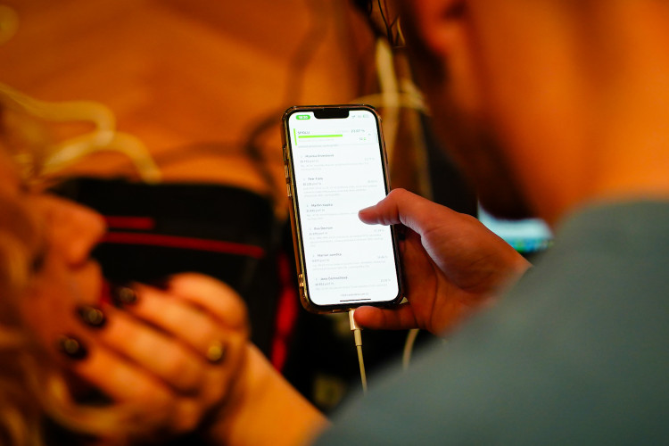 FOTOGALERIE: Podívejte se, jak to vypadalo ve volebních štábech