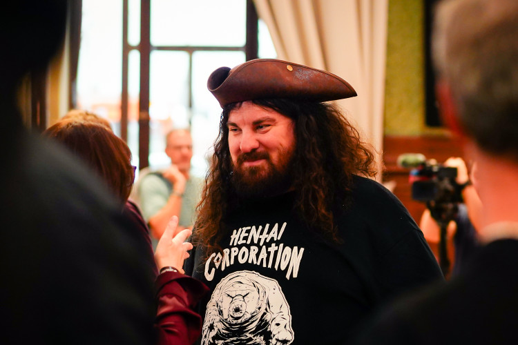 FOTOGALERIE: Podívejte se, jak to vypadalo ve volebních štábech