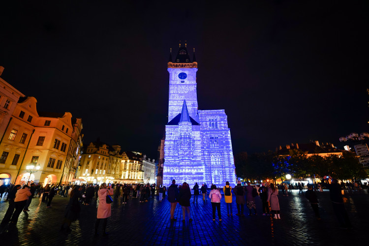 FOTOGALERIE: Začal Signal Festival, v Praze lidé uvidí 17 světelných instalací